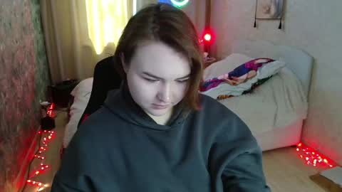 Jenny online show from April 24, 5:10 am