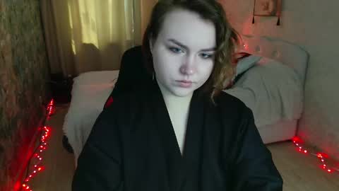 Jenny online show from April 25, 7:11 am