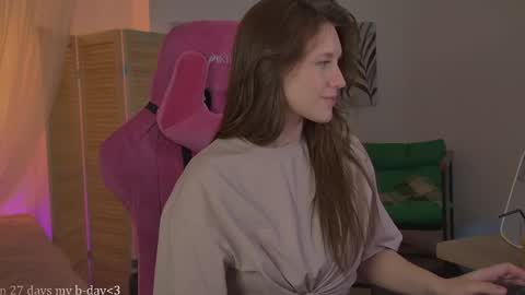 Jenny NO Nude online show from April 22, 5:10 pm