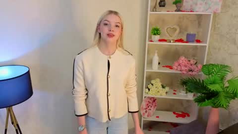 Sofia online show from May 5, 4:32 pm