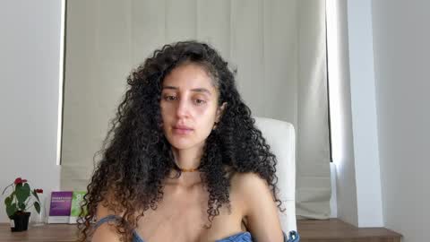 Jenny taborda online show from May 26, 4:06 pm