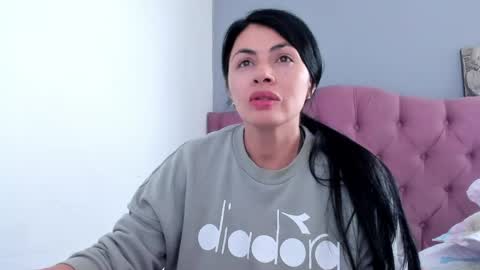 Jenny online show from June 9, 7:24 pm