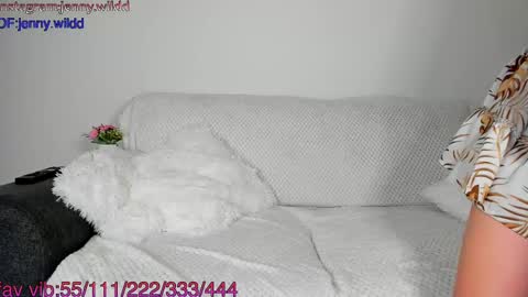 Snapshot of jennywildd chatting on March 1, 7:08 am infamous blondiechloe. Jennyjennywildd online show from March 1, 7:08 am