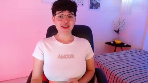 Snapshot of jero_harper1 chatting on September 19, 2:49 pm jero harper1 online show from September 19, 2:49 pm