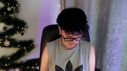 Snapshot of jero_harper1 chatting on December 26, 9:04 pm jero harper1 online show from December 26, 9:04 pm