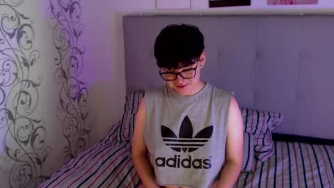 Snapshot of jero_harper1 chatting on December 11, 7:25 pm jero harper1 online show from December 11, 7:25 pm