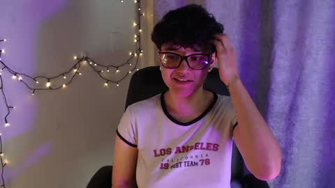 Snapshot of jero_harper1 chatting on January 21, 9:04 pm jero harper1 online show from January 21, 9:04 pm