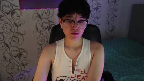 Snapshot of jero_harper1 chatting on February 25, 4:57 pm jero harper1 online show from February 25, 4:57 pm