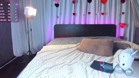 Jesika online show from February 8, 8:29 am