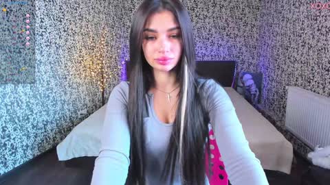 Snapshot of jesikalooove chatting on January 4, 7:13 am Jesika online show from January 4, 7:13 am