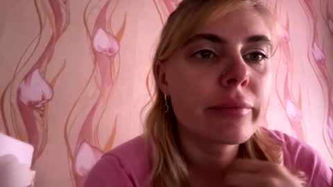 Snapshot of jeslynomert chatting on October 14, 12:19 pm JeslyNomert online show from October 14, 12:19 pm