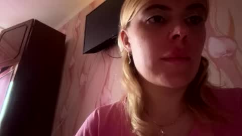 Snapshot of jeslynomert chatting on October 3, 2:00 pm JeslyNomert online show from October 3, 2:00 pm