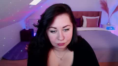 jessicaevanse online show from April 24, 7:44 am