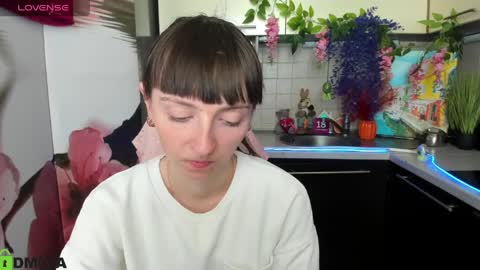 jessicaforris online show from April 22, 7:27 am