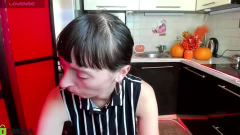 Snapshot of jessicaforris chatting on September 23, 7:39 am jessicaforris online show from September 23, 7:39 am