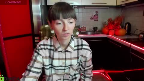 Snapshot of jessicaforris chatting on October 6, 7:03 am jessicaforris online show from October 6, 7:03 am