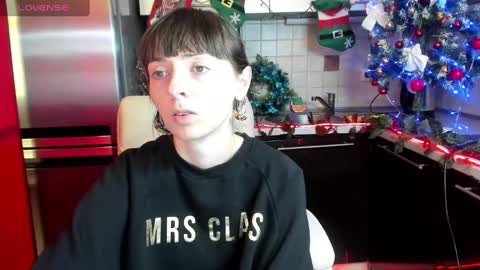 Snapshot of jessicaforris chatting on January 2, 7:44 am jessicaforris online show from January 2, 7:44 am