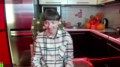 Snapshot of jessicaforris chatting on October 1, 7:24 am jessicaforris online show from October 1, 7:24 am