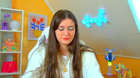 Jessica online show from April 21, 6:42 am