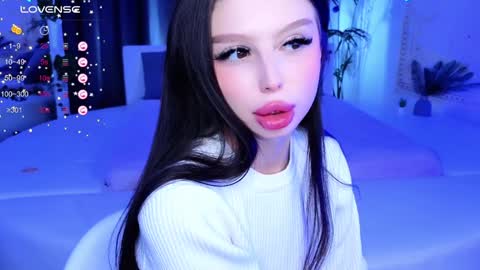 Snapshot of jessie_johns chatting on December 20, 3:10 pm jessie_johns online show from December 20, 3:10 pm