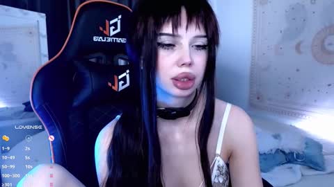 Snapshot of jessie_johns chatting on September 10, 4:29 pm jessie_johns online show from September 10, 4:29 pm