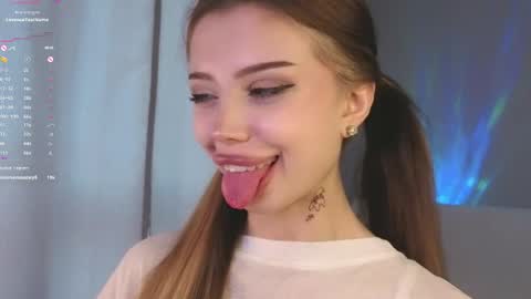 jessie_johns online show from April 24, 4:21 pm