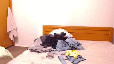 jessiestar3 online show from April 23, 10:45 pm