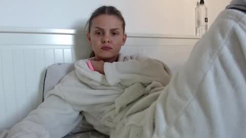 jessieryan online show from September 28, 1:27 pm