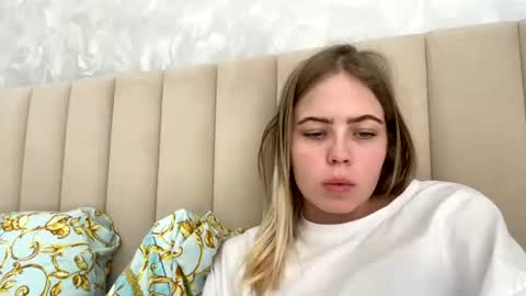 jessika_evans online show from June 14, 8:04 am