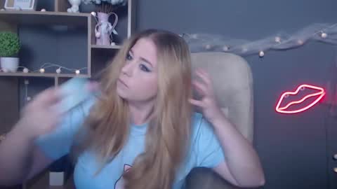Snapshot of jessikadaniels chatting on September 20, 7:06 am Jess online show from September 20, 7:06 am