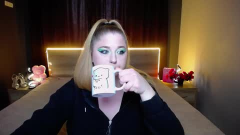 Jess online show from February 5, 7:44 am