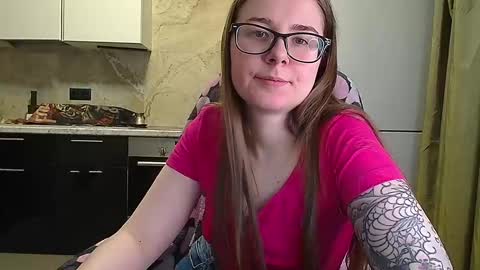 jessy_yng online show from October 8, 1:48 pm