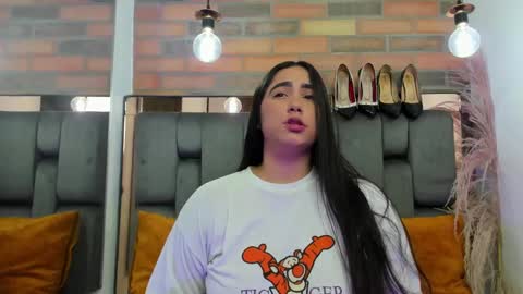 Snapshot of jessyjcortes chatting on September 28, 2:51 am JESSY CORTES online show from September 28, 2:51 am