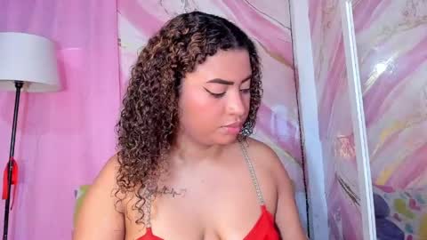 Jessy online show from April 4, 3:33 pm