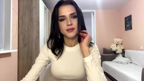 Lea online show from November 13, 3:11 pm