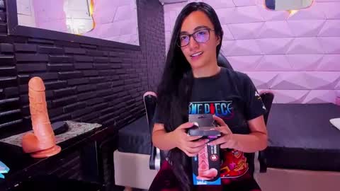 Queen online show from March 7, 7:49 pm