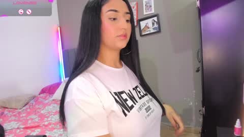 jhackelin  My independent account online show from February 9, 2:49 am