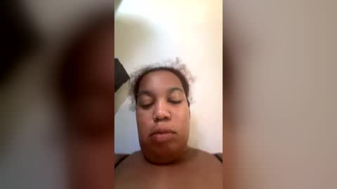 jm2222226 online show from July 29, 7:03 pm