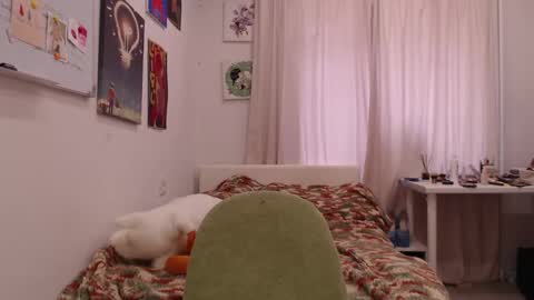 joan_kiss online show from September 24, 8:13 am