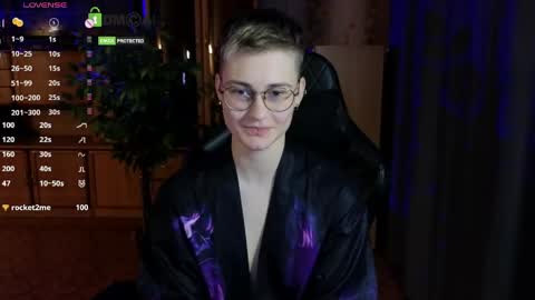 J online show from April 20, 7:28 pm