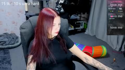 Snapshot of joan_wilson chatting on October 19, 7:05 pm joan_wilson online show from October 19, 7:05 pm