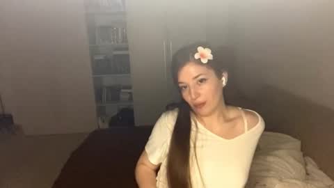 Adel online show from October 19, 9:50 pm