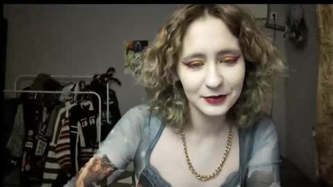 Joannatompson online show from December 9, 1:34 pm