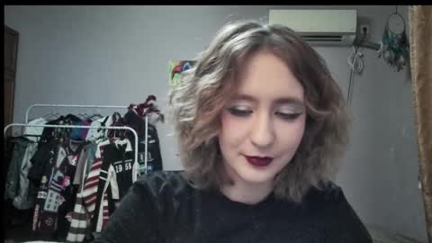 Joannatompson online show from December 15, 6:26 pm