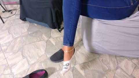 Jhulia online show from February 13, 1:35 pm