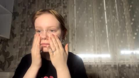 Aurora online show from February 22, 7:09 am