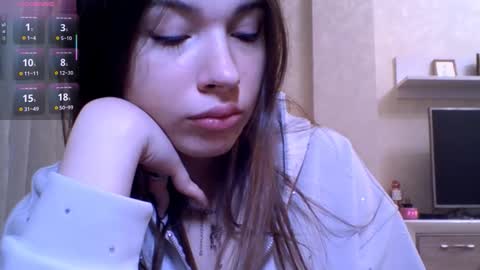 Jennifer online show from March 29, 6:18 pm