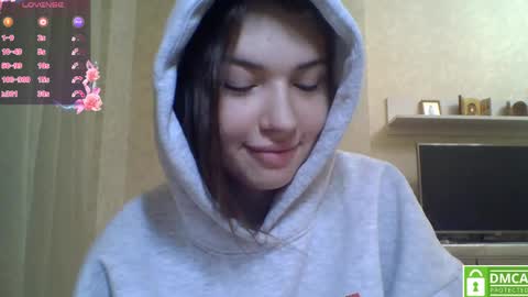 Jennifer online show from April 27, 6:38 pm