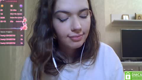 Jennifer online show from April 21, 1:42 am