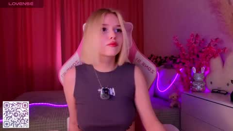 Paula online show from June 9, 1:05 am